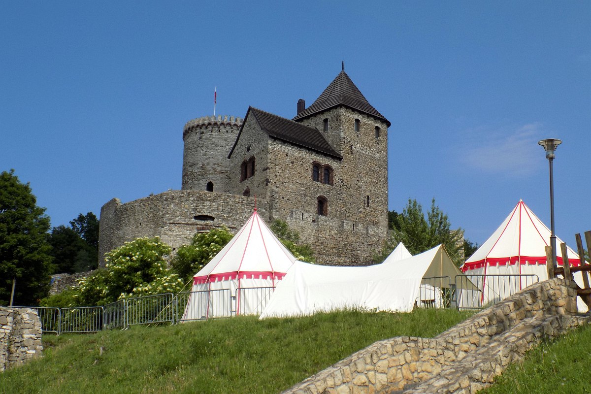 Turniej rycerski na Zamku Królewskim w Będzinie &#8211; film