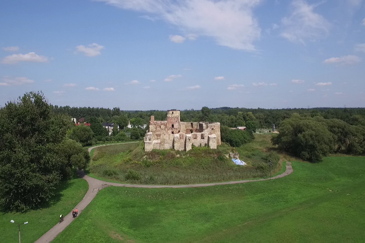 Zamek biskupi w Siewierzu &#8211; fotografie
