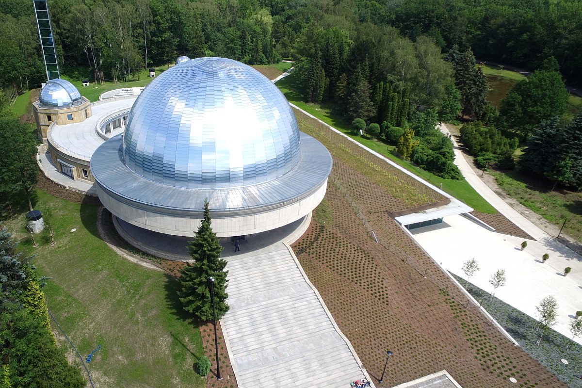 Planetarium Śląskie z powietrza &#8211; film