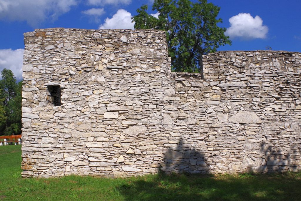 Ruiny kościoła św. Stanisława w Żarkach &#8211; fotografie